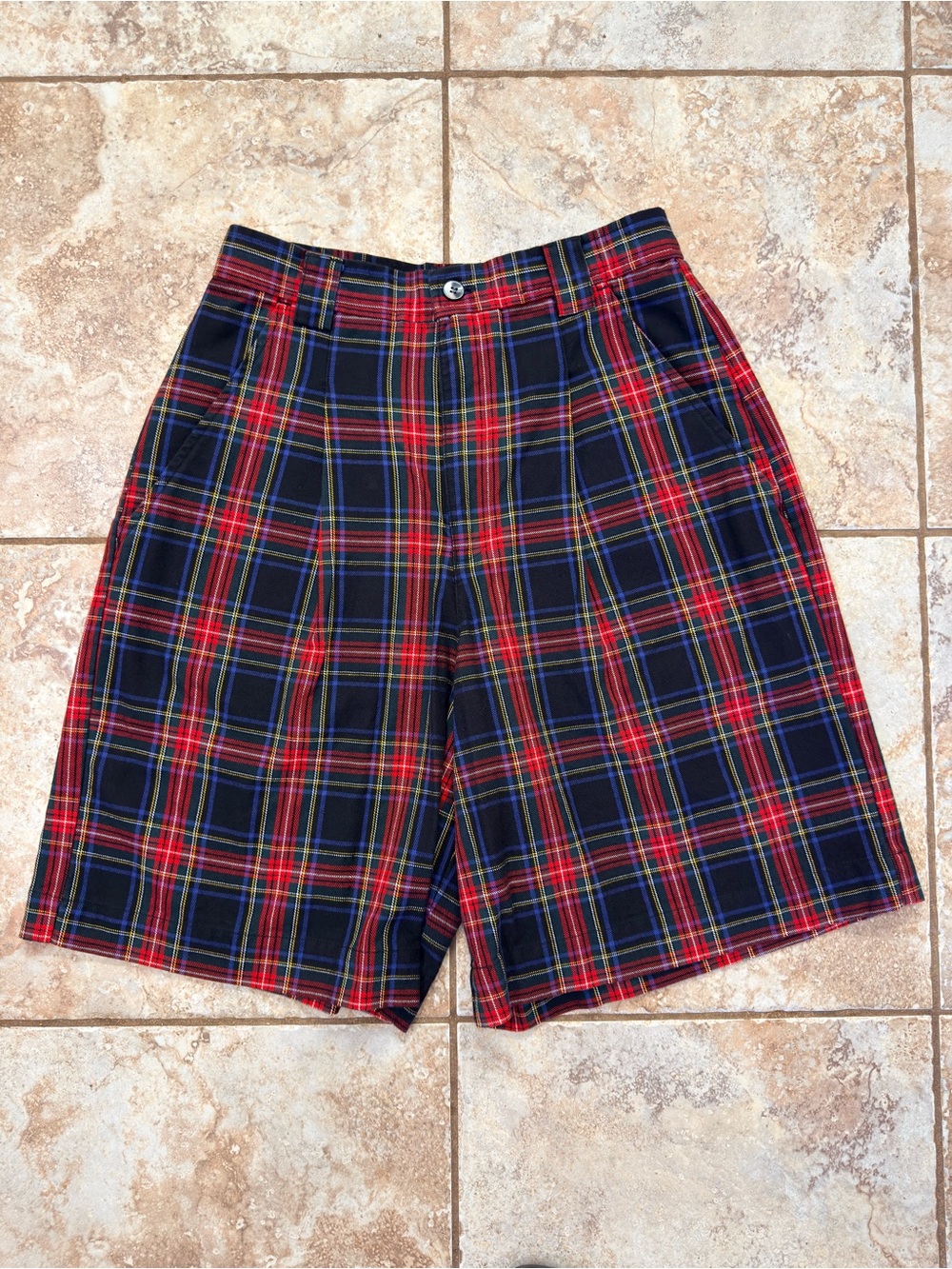 Women’s 90s Gap High-Waisted Cotton Tartan Plaid Shorts